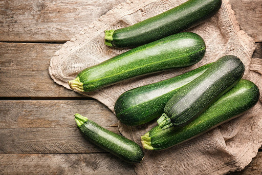 Dovlecel (Zucchini): Delicatețe Versatilă și Nutritivă