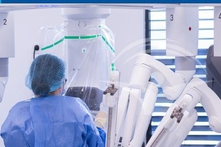Robotul da Vinci, cel mai avansat robot chirurgical din lume a&nbsp;ajuns la Spitalul Medicover Cluj