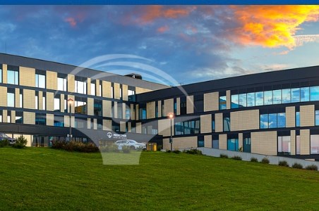 Dr. Mihai Stefan Muresan, Spitalul Medicover Cluj: Chirurgia poate aduce un aport semnificativ pentru supravietuirea pacientilor cu cancer colorectal