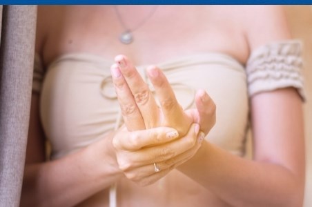 Iti amorteste mana? Uite ce afectiuni poti avea!