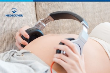Curiozitati despre viata bebelusului in burtica mamei (in viata intrauterina)