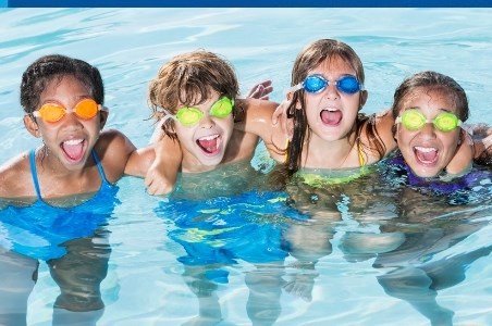 Mersul la piscina si ingrijirea pielii