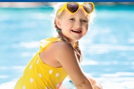 Ce legatura exista intre “ochii rosii” dupa inot si clorul din piscina?