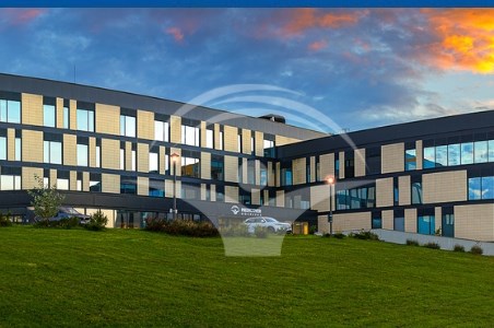 Dr. Adrian Bartos, Spitalul Medicover Cluj: Terapia HIPEC poate creste speranta de viata a&nbsp;pacientilor cu metastaze peritoneale 