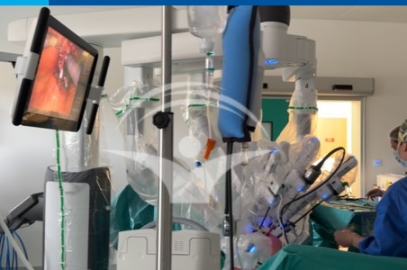 Spitalul Medicover Cluj: speranta la viata si tratament chirurgical minim invaziv robotic pentru tumorile hepatice